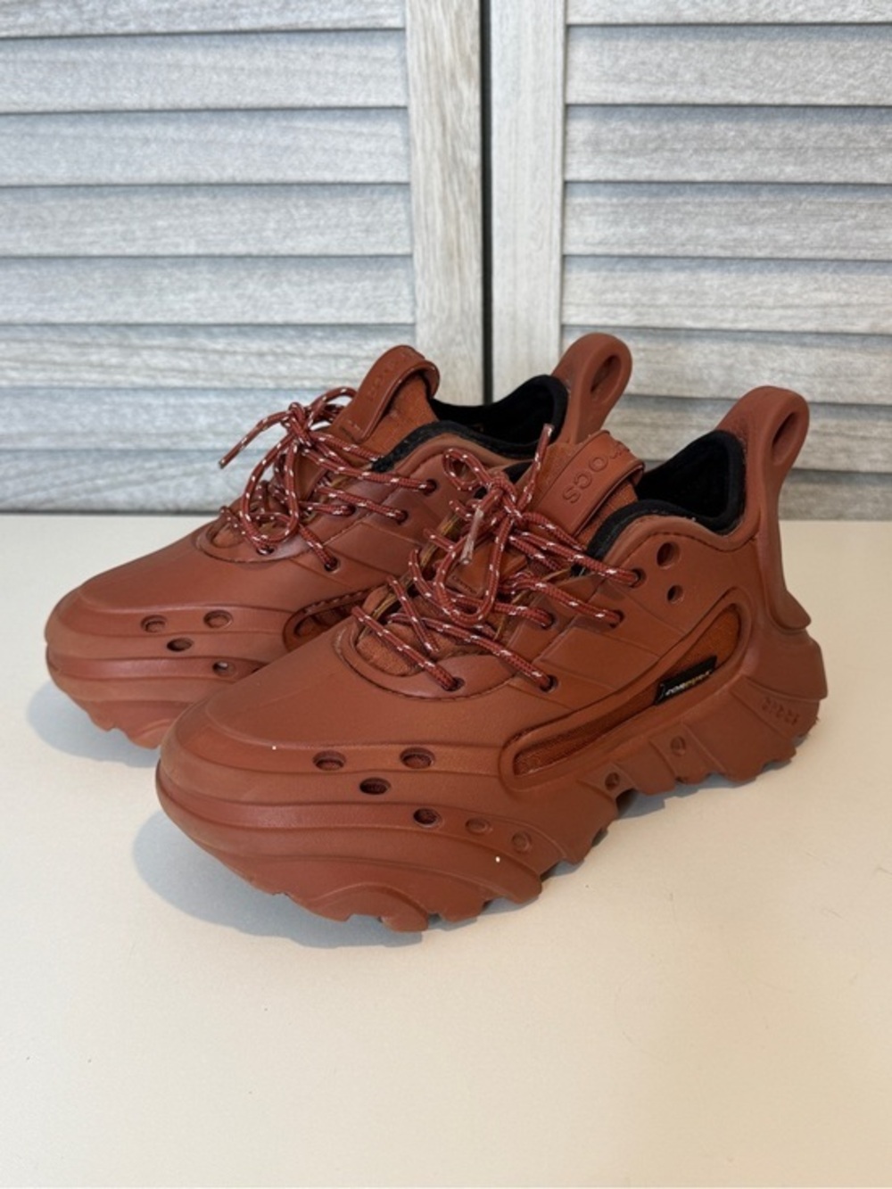 Crocs Nova Trek Shoes Women’s Size 11